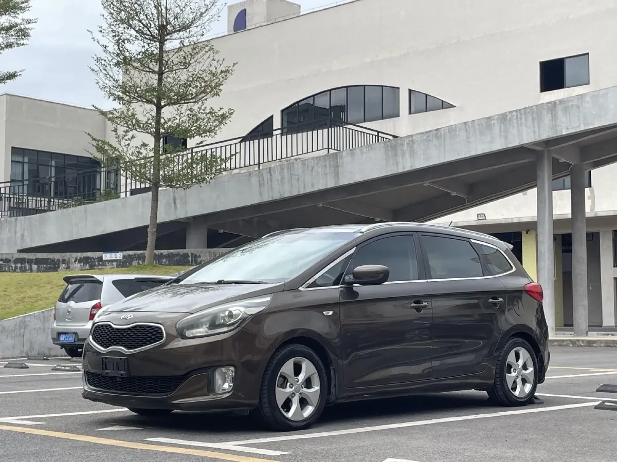 2013 Kia Carens 2.0L 152HP L4 6AT,autocango,china used car exporter,china ev exporter,chinese used car exporter,chinese used ev exporter