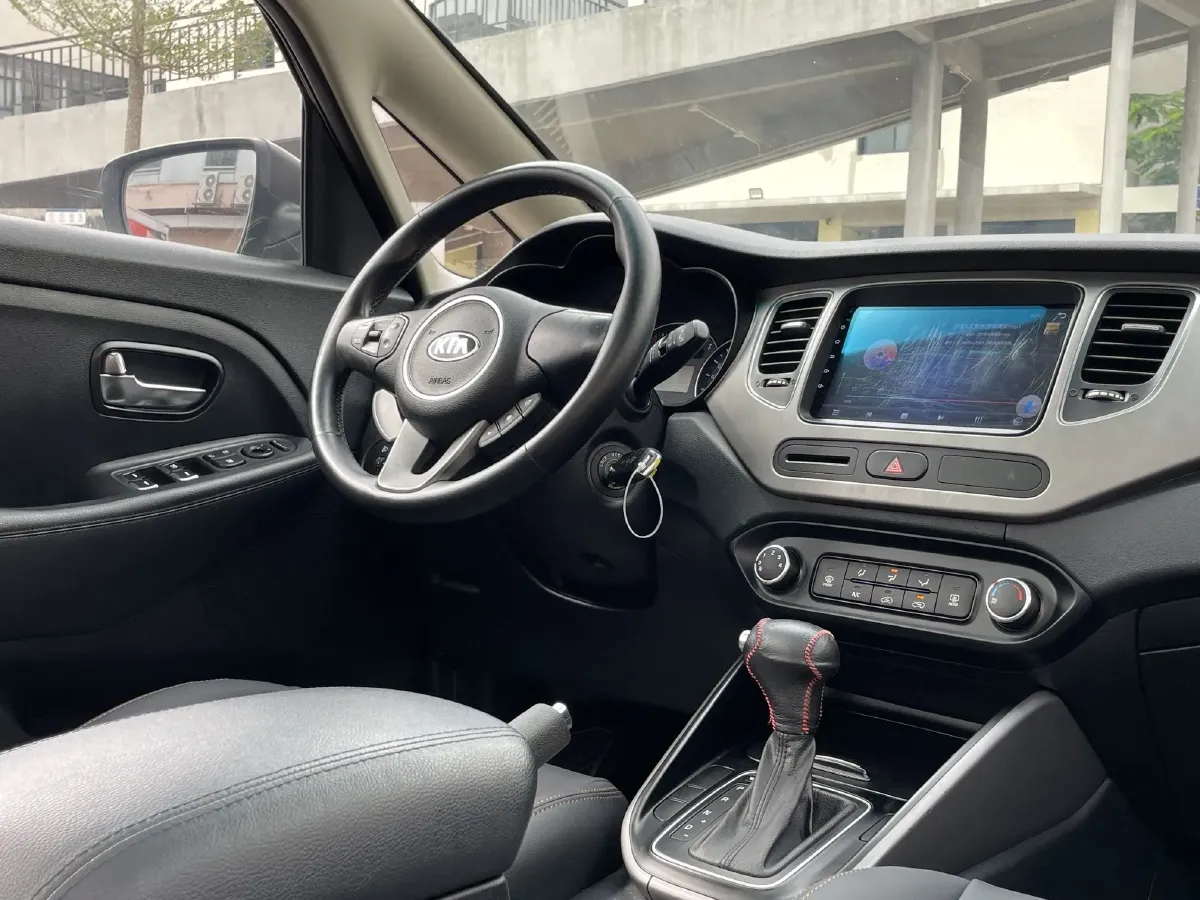 2013 Kia Carens 2.0L 152HP L4 6AT,autocango,china used car exporter,china ev exporter,chinese used car exporter,chinese used ev exporter