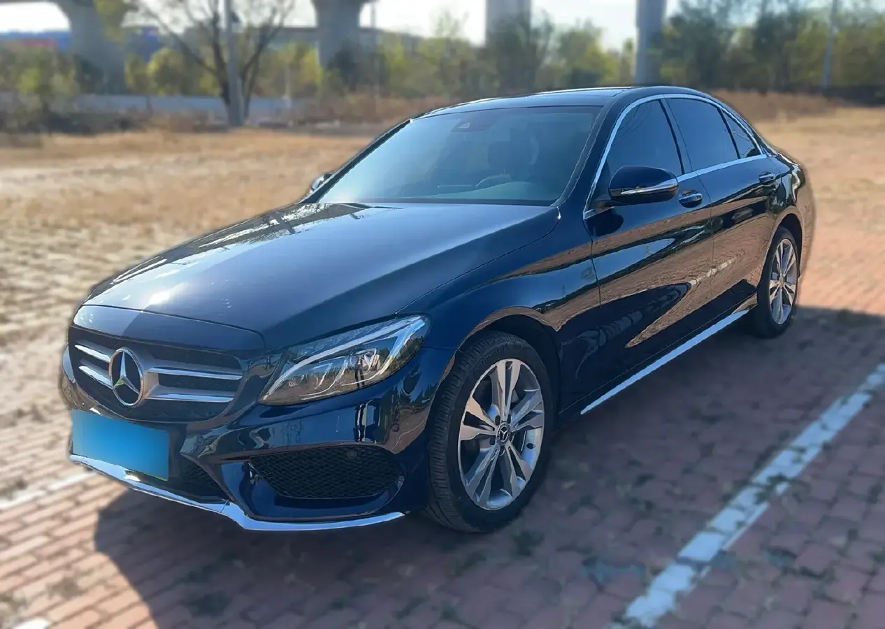 2018 Mercedes-Benz C Class 2.0T 184HP L4 9AT