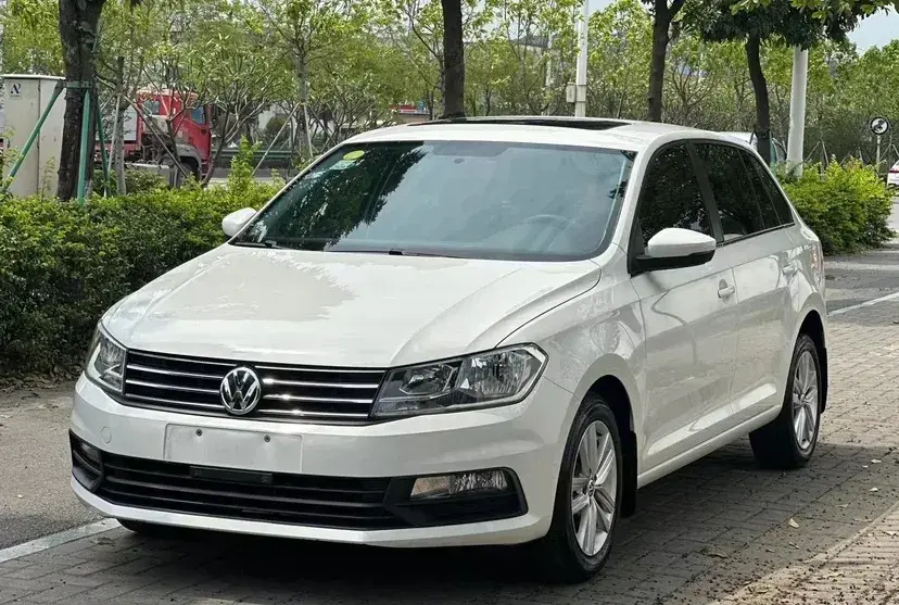 2015 Volkswagen Santana 1.6L 110HP L4 6AT