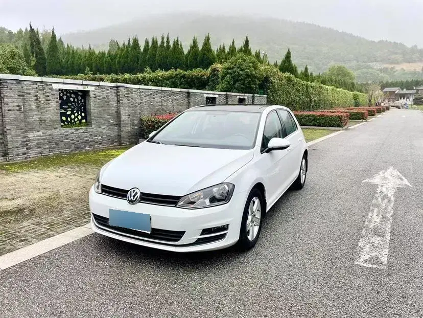 2015 Volkswagen Golf 1.4T 131HP L4 7DCT