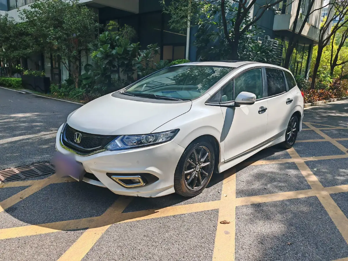 2016 Honda Jade 1.8L 141HP L4 CVT