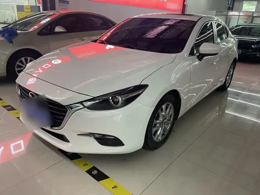 2017 Mazda 3 Axela 1.5L 117HP L4 6AT