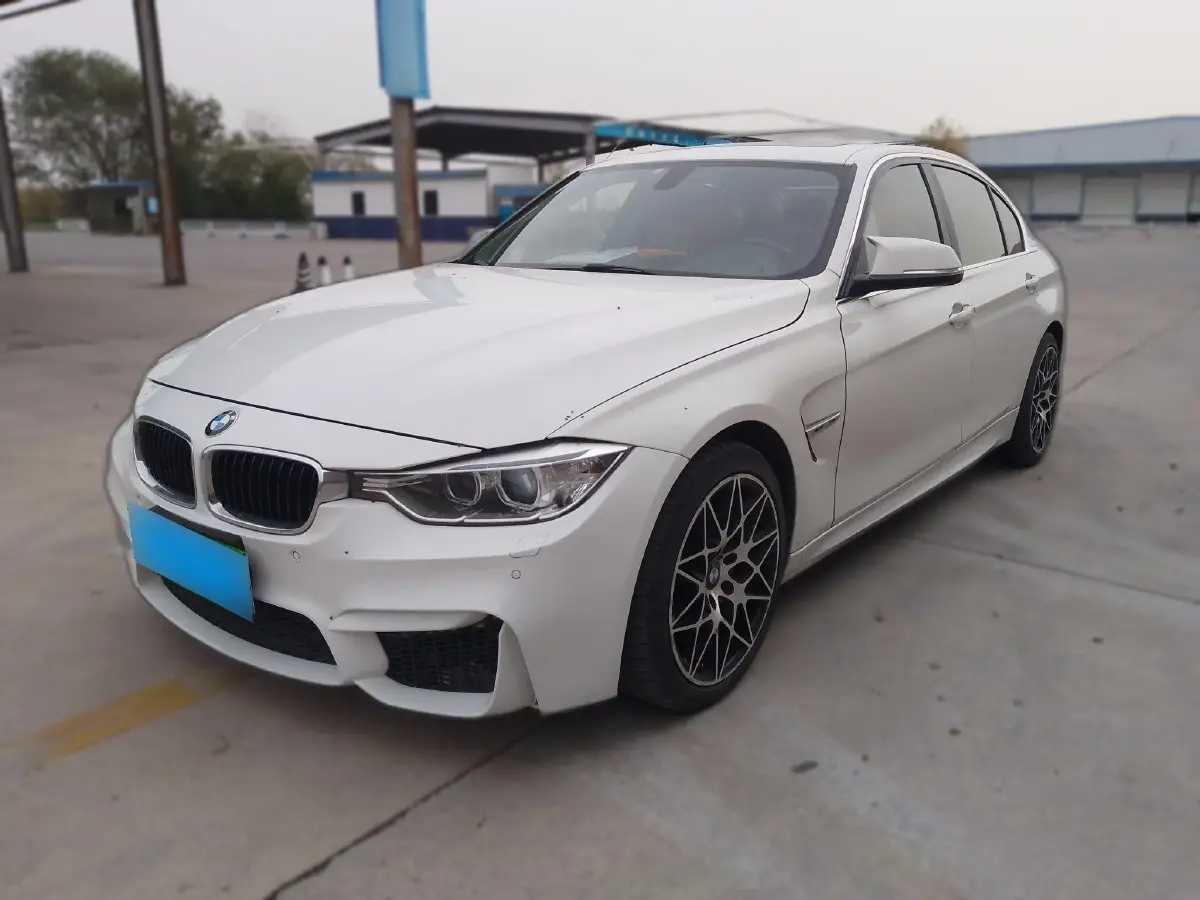 2014 BMW 3 Series 2.0T 184HP L4 8AT