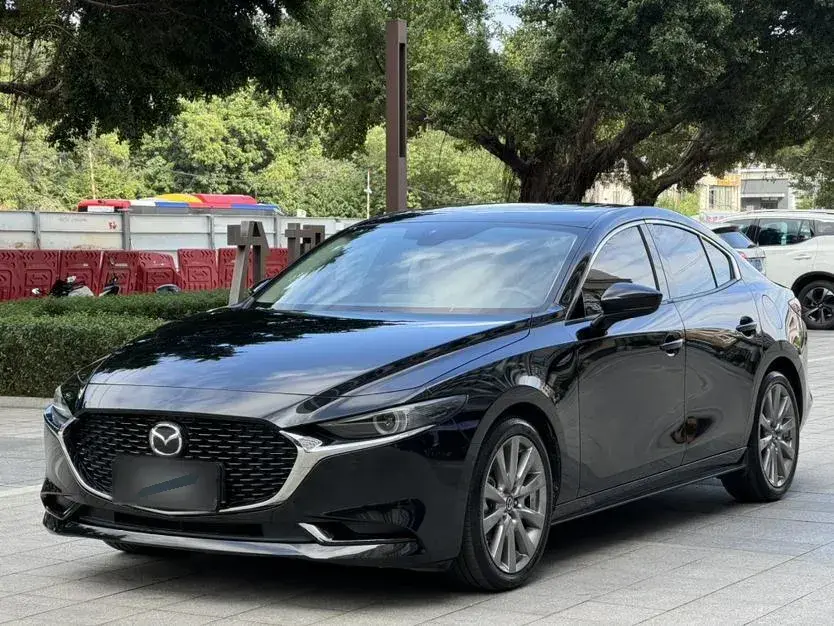 2020 Mazda 3 Axela 2.0L 158HP L4 6AT