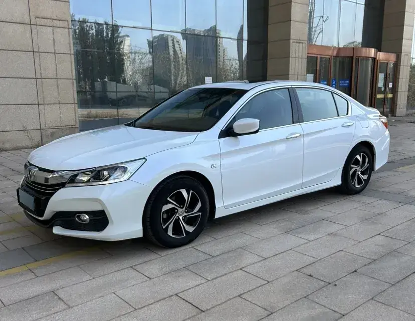 2016 Honda Accord 2.0L 155HP L4 CVT