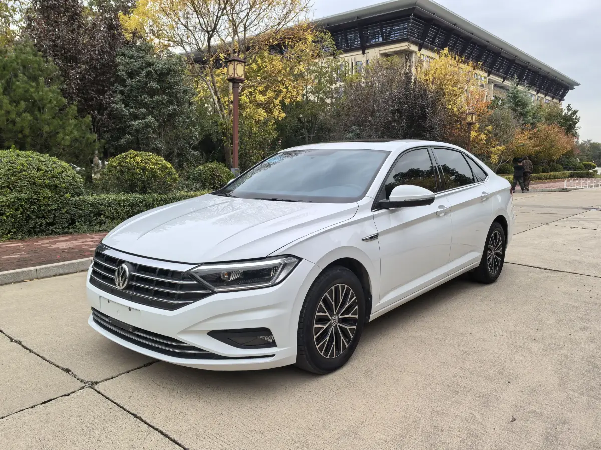 2020 Volkswagen Sagitar 1.4T 150HP L4 7DCT