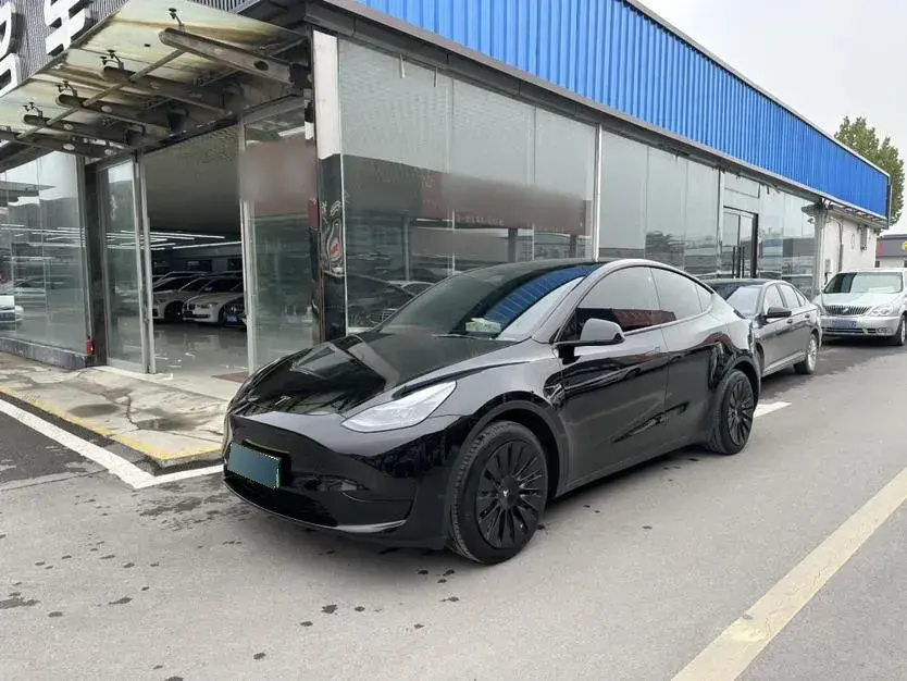 2022 Tesla Model Y BEV 60KWH