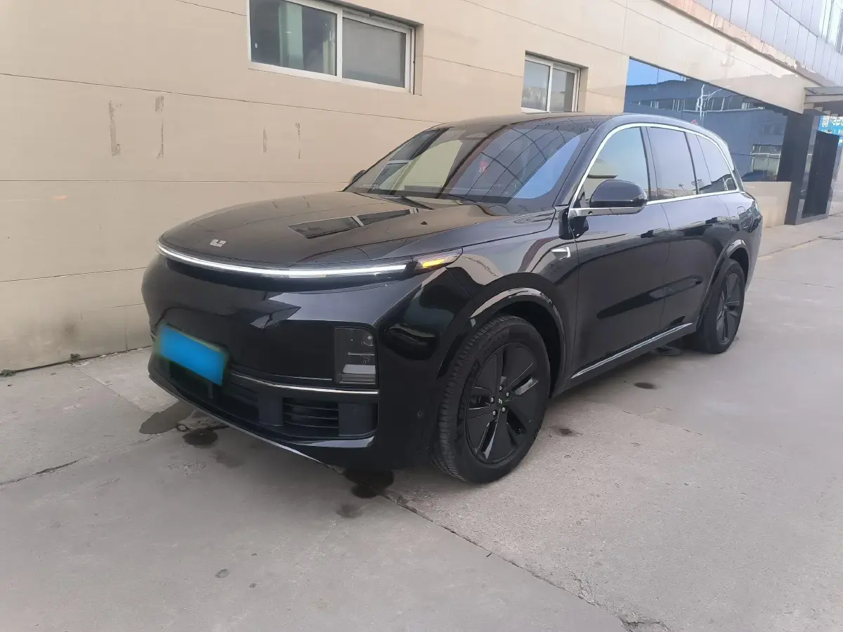 2023 Li L8 Range Extended 154HP REEV 40.9KWH