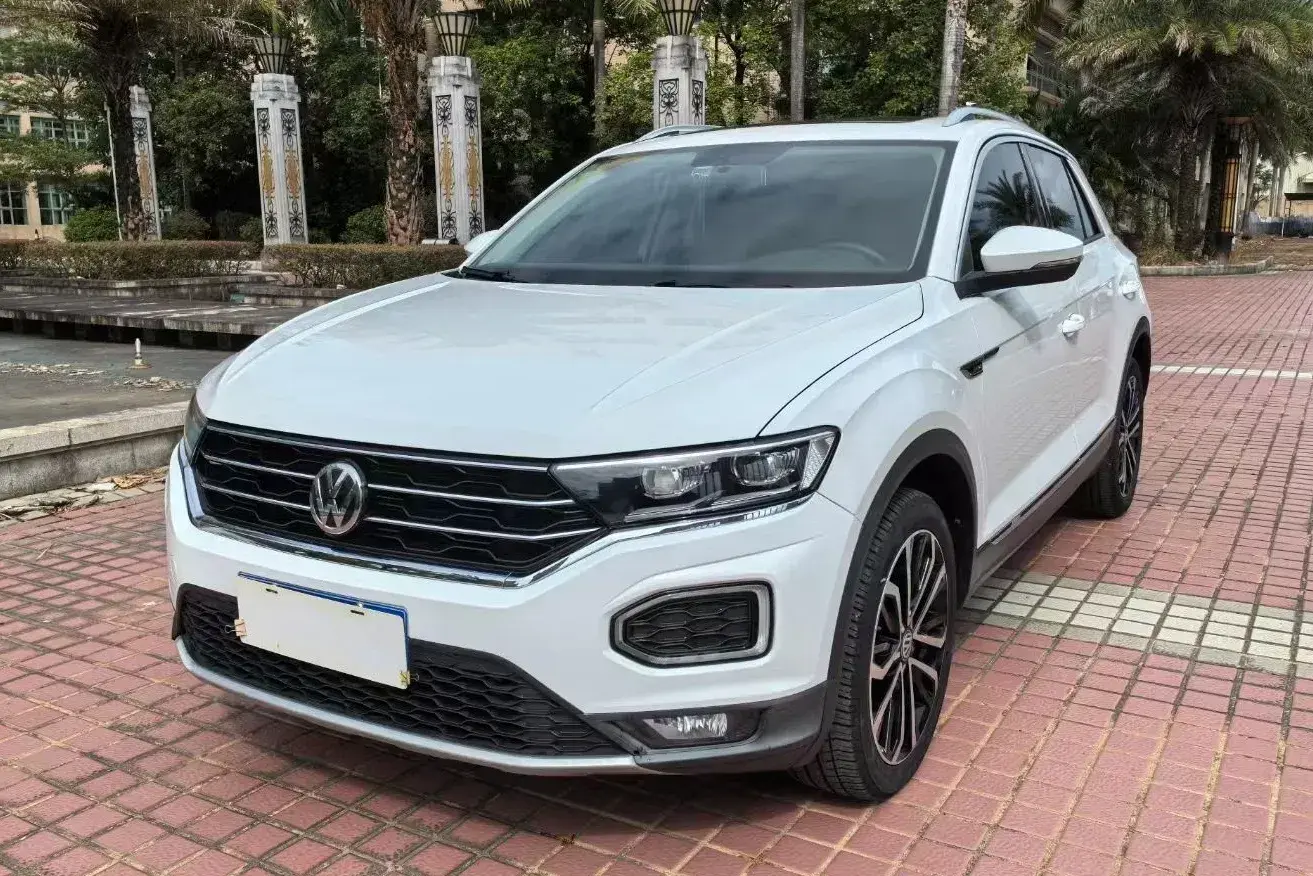2018 Volkswagen T-Roc 1.4T 150HP L4 7DCT