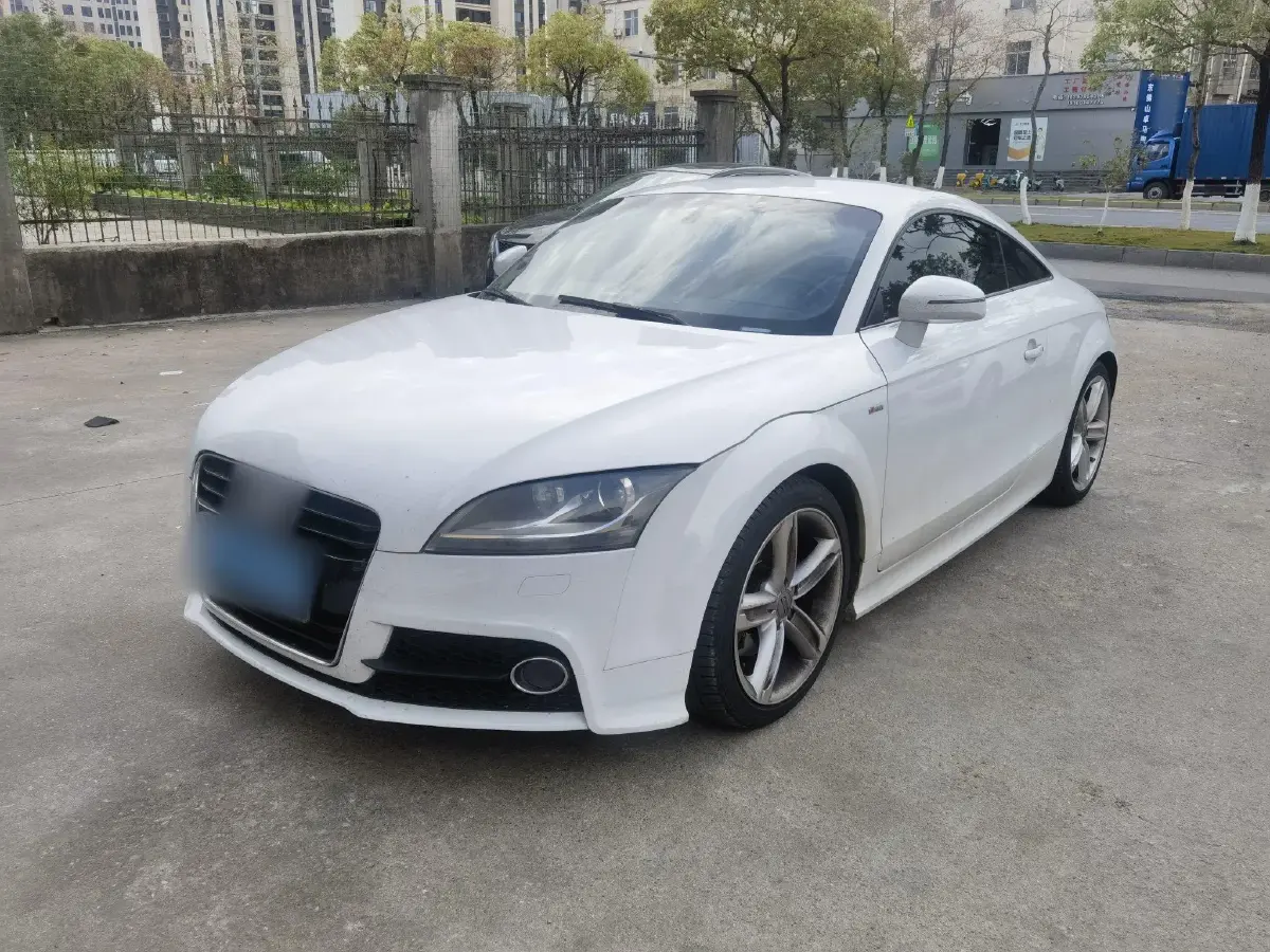 2014 Audi TT 2.0T 211HP L4 6DCT