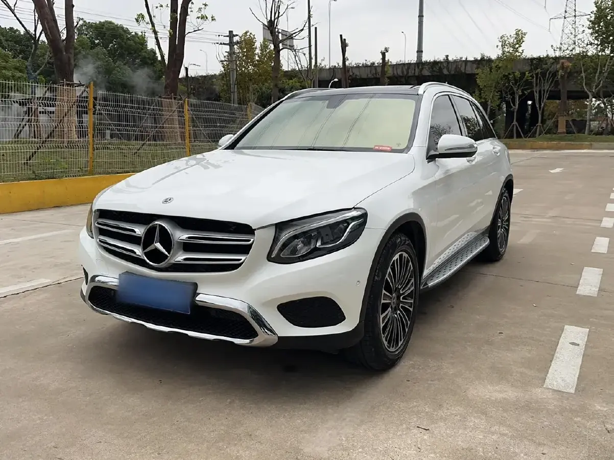 2018 Mercedes-Benz GLC Class 2.0T 184HP L4 9AT