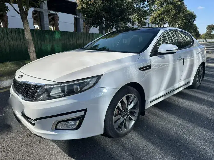 2014 Kia K5 2.0L 162HP L4 6AT
