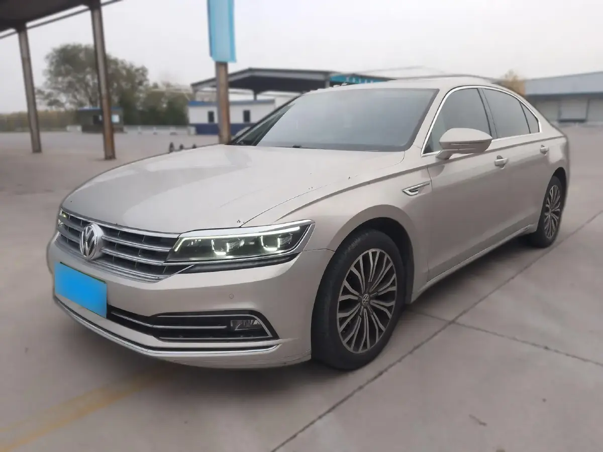 2016 Volkswagen Phideon 2.0T 224HP L4 7DCT