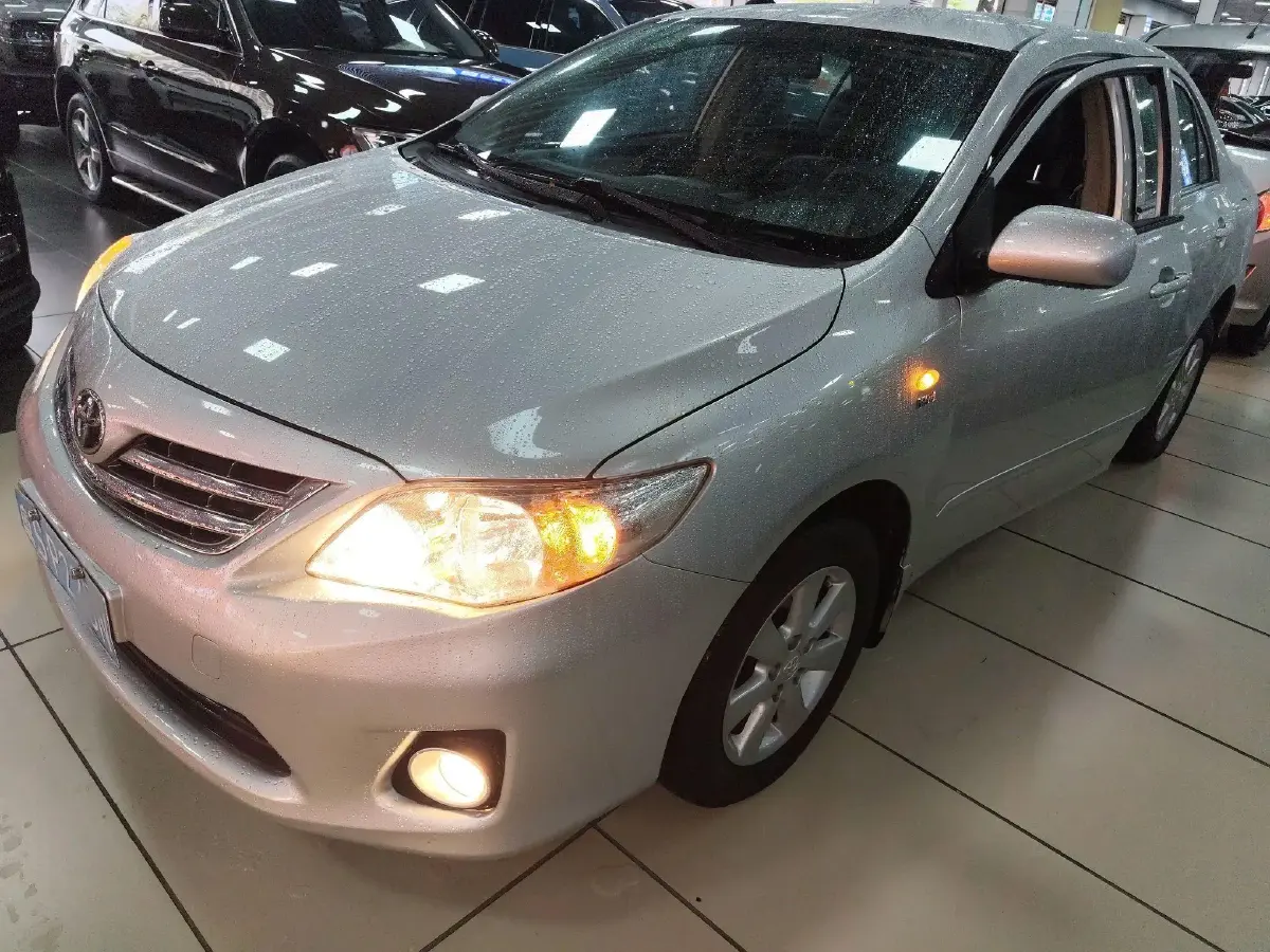 2011 Toyota Corolla 1.6L 122HP L4 4AT