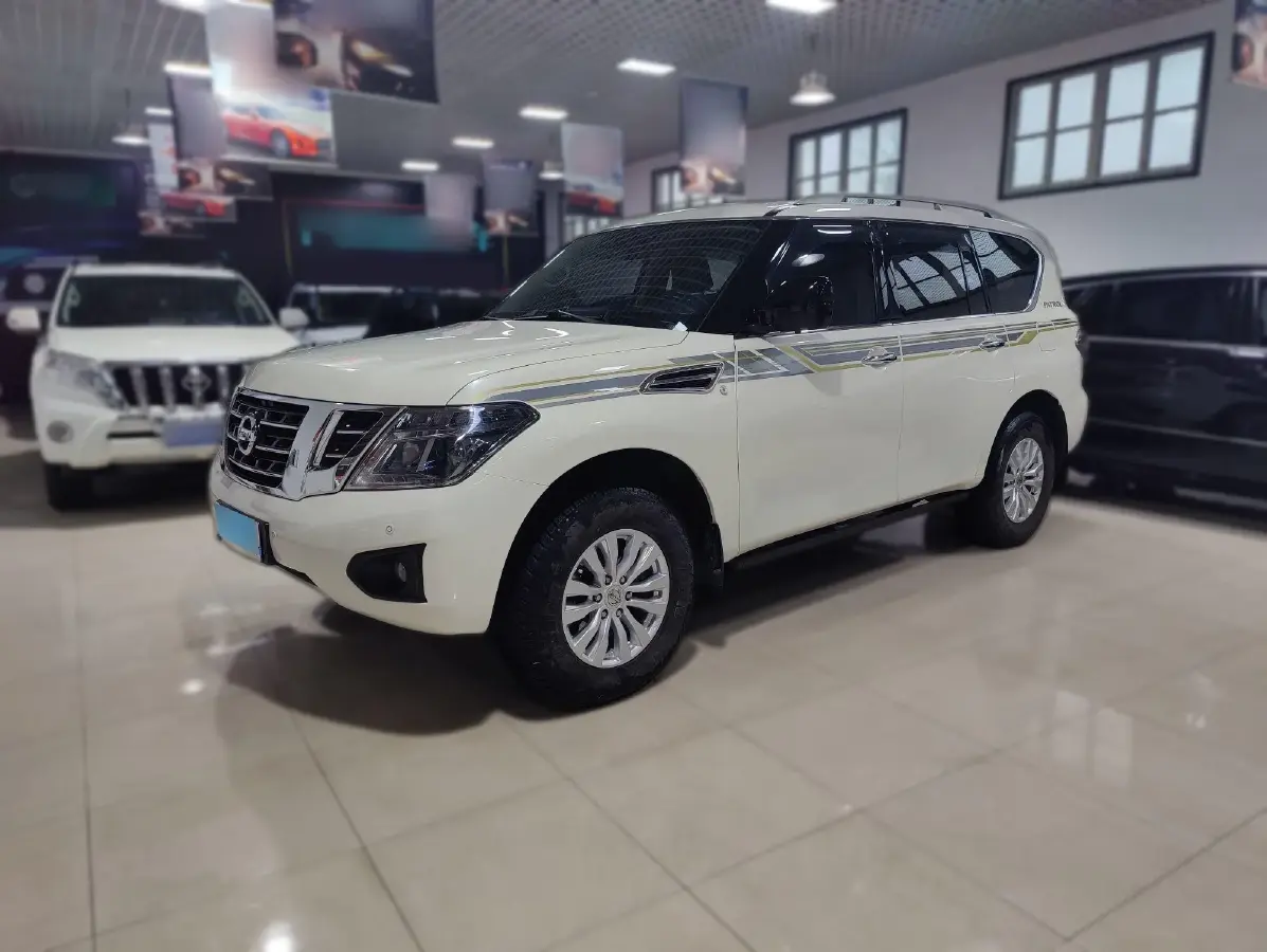 2004 Nissan Patrol 4.8L 252HP L6 5AT