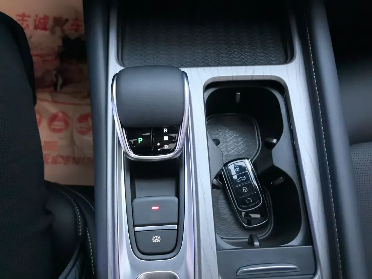 2022 Chery Arrizo 8 1.6T 197HP L4 7DCT,autocango,china used car exporter,china ev exporter,chinese used car exporter,chinese used ev exporter