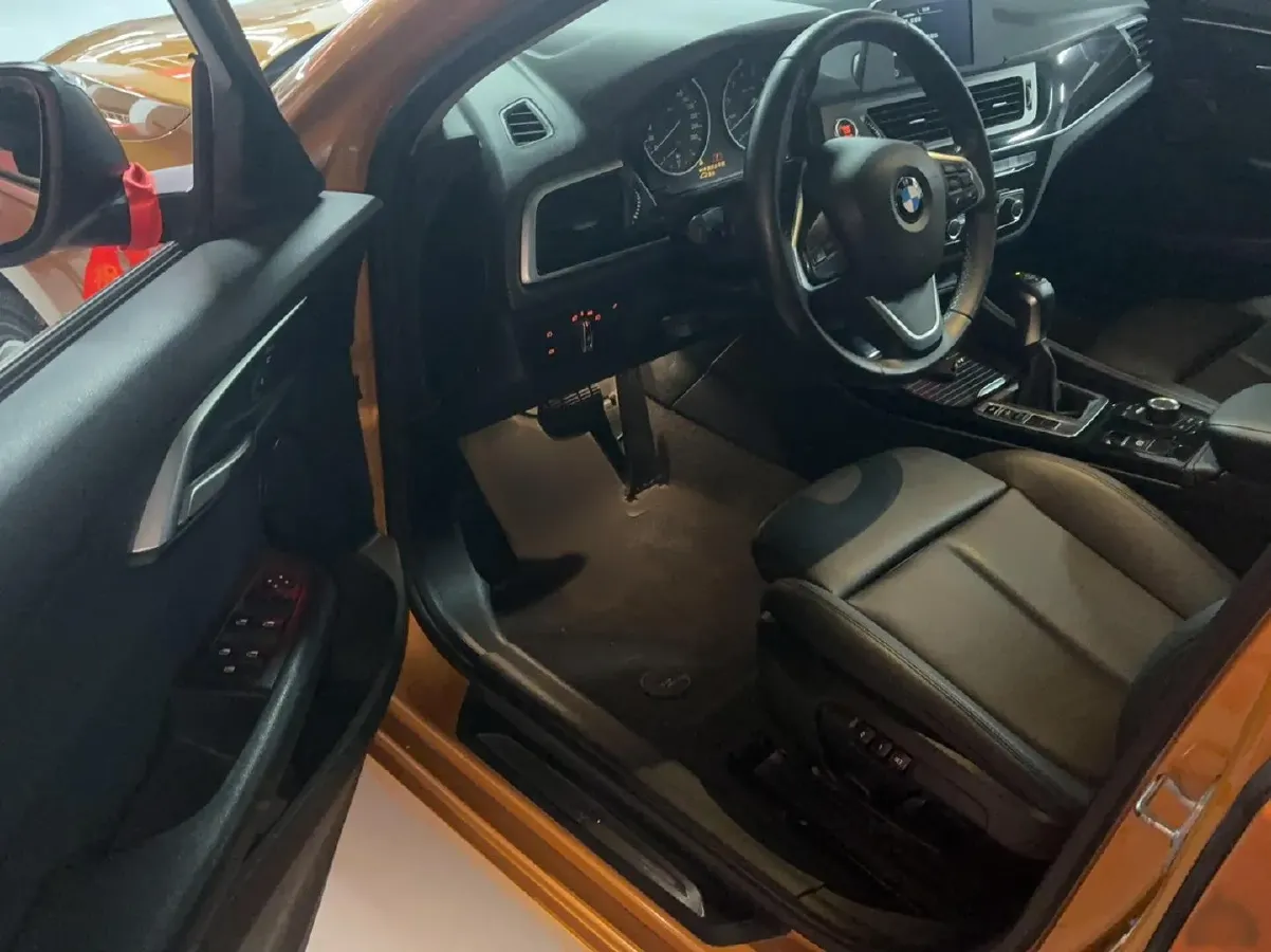 2017 BMW 1 Series 1.5T 136HP L3 6AT,autocango,china used car exporter,china ev exporter,chinese used car exporter,chinese used ev exporter