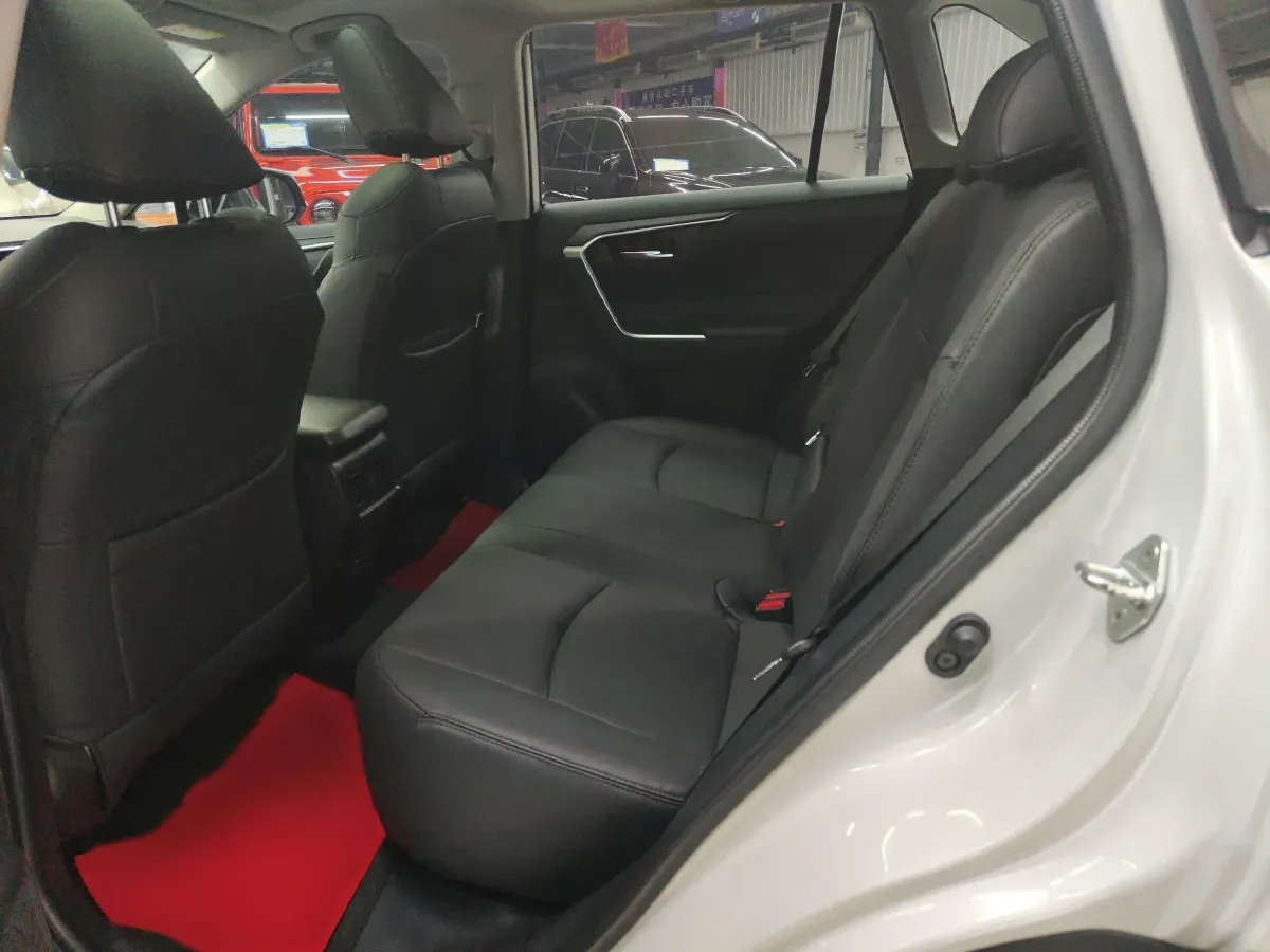 2022 Toyota RAV4 2.0L 171HP L4 CVT,autocango,china used car exporter,china ev exporter,chinese used car exporter,chinese used ev exporter