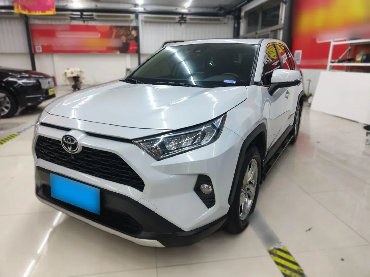 2022 Toyota RAV4 2.0L 171HP L4 CVT,autocango,china used car exporter,china ev exporter,chinese used car exporter,chinese used ev exporter