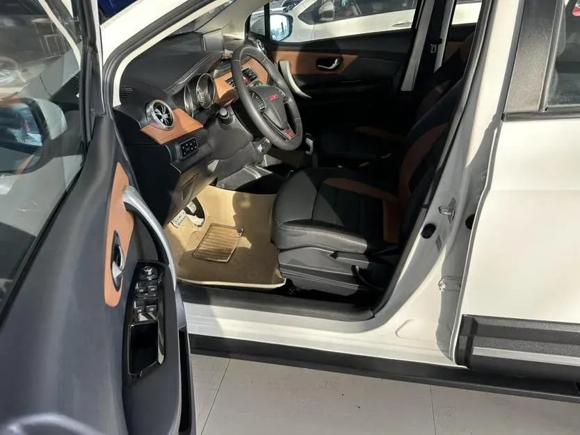 2015 Haval H1 1.5L 106HP L4 6AMT,autocango,china used car exporter,china ev exporter,chinese used car exporter,chinese used ev exporter