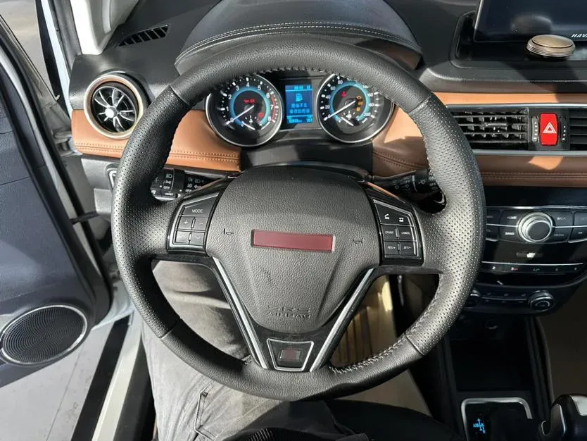 2015 Haval H1 1.5L 106HP L4 6AMT,autocango,china used car exporter,china ev exporter,chinese used car exporter,chinese used ev exporter