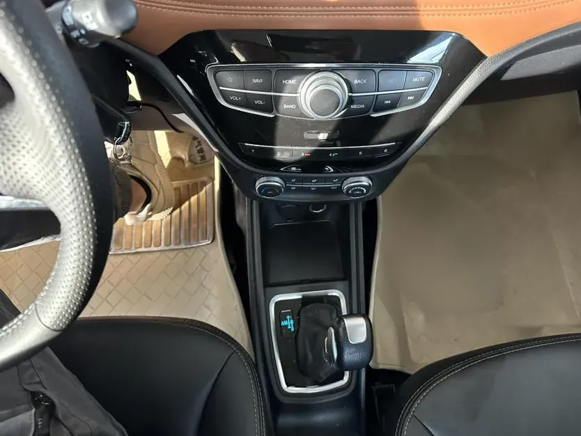 2015 Haval H1 1.5L 106HP L4 6AMT,autocango,china used car exporter,china ev exporter,chinese used car exporter,chinese used ev exporter