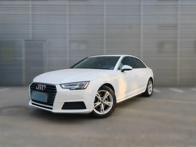 2017 Audi A4L 2.0T 190HP L4 7DCT