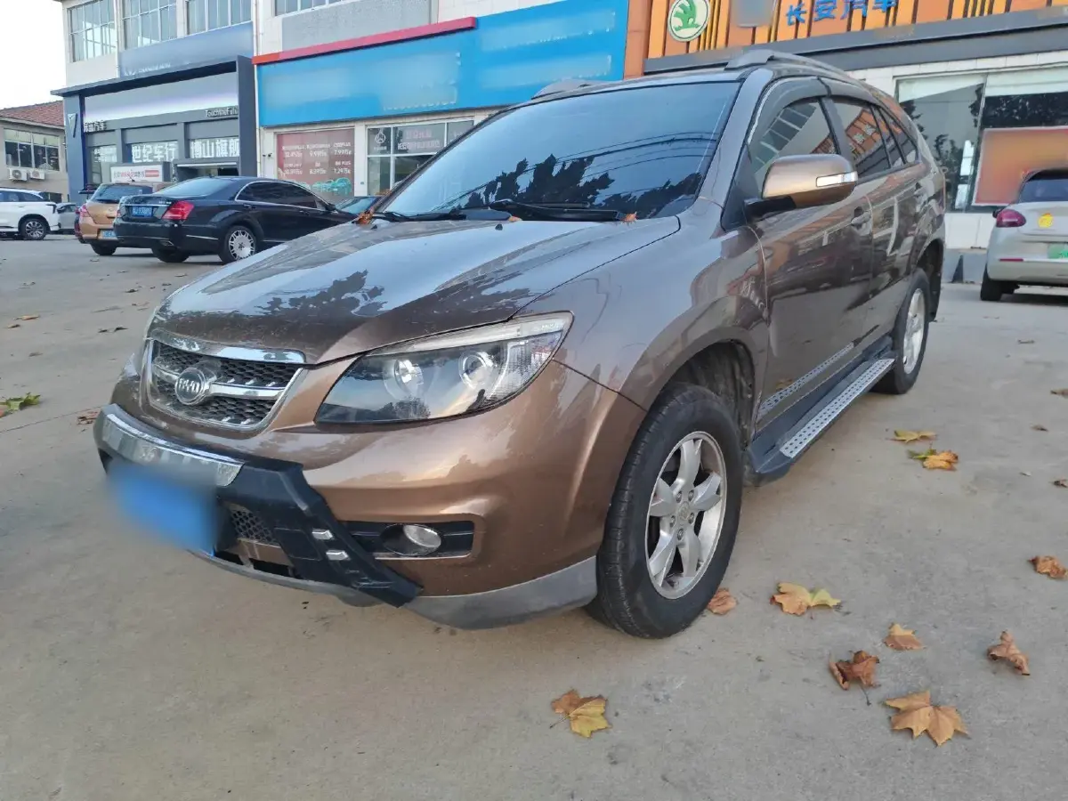 2014 BYD S6 2.0L 140HP L4 5MT
