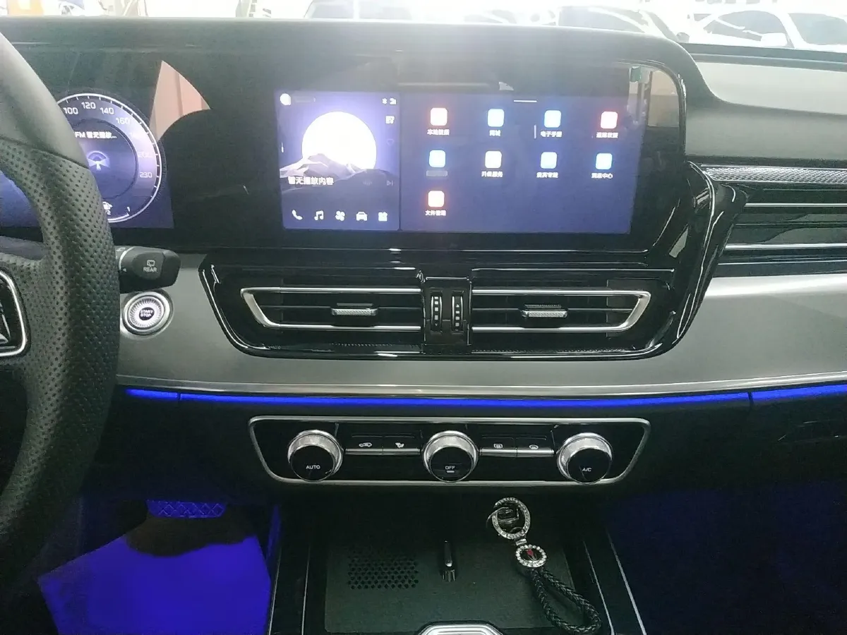 2023 HongQi HS5 2.0T 252HP L4 8AT,autocango,china used car exporter,china ev exporter,chinese used car exporter,chinese used ev exporter