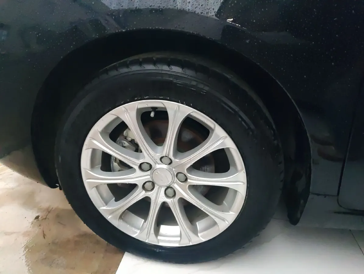 2015 Geely EC8 2.0L 141HP L4 6AT,autocango,china used car exporter,china ev exporter,chinese used car exporter,chinese used ev exporter