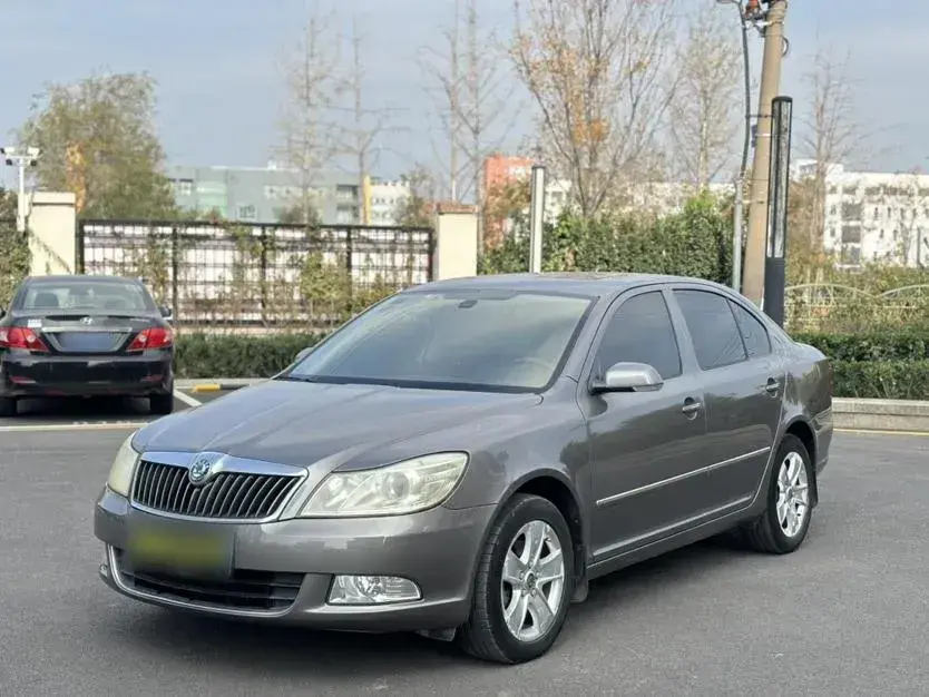 2012 Skoda Octavia 1.8T 160HP L4 7DCT