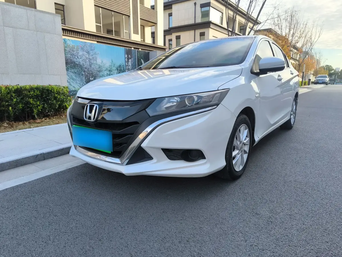 2017 Honda Gienia 1.5L 131HP L4 CVT