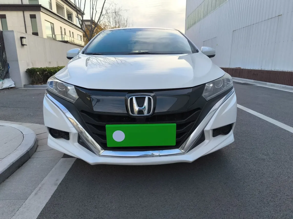 2017 Honda Gienia 1.5L 131HP L4 CVT,autocango,china used car exporter,china ev exporter,chinese used car exporter,chinese used ev exporter