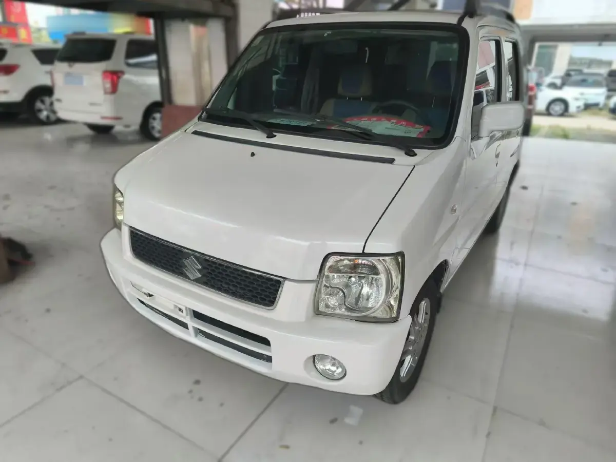 2015 Suzuki Wagon R 1.0L 60HP L4 5MT
