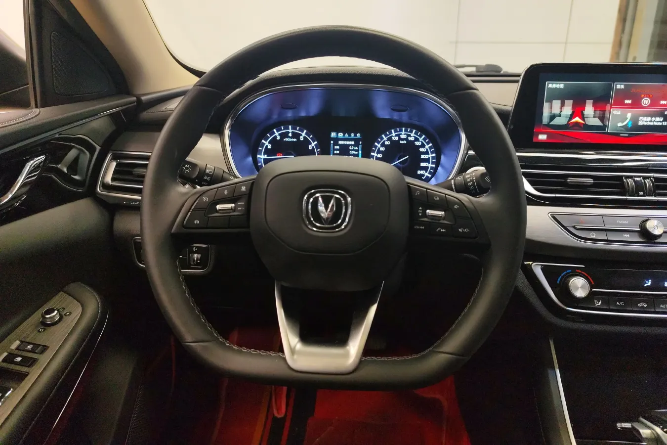 2021 ChangAn Raeton CC 1.5T 180HP L4 7DCT,autocango,china used car exporter,china ev exporter,chinese used car exporter,chinese used ev exporter