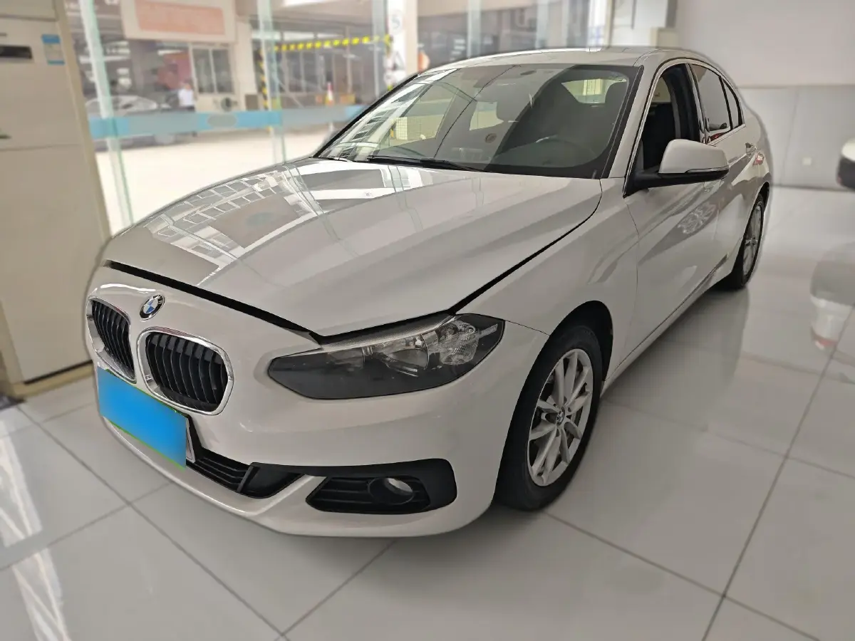 2017 BMW 1 Series 1.5T 136HP L3 6AT