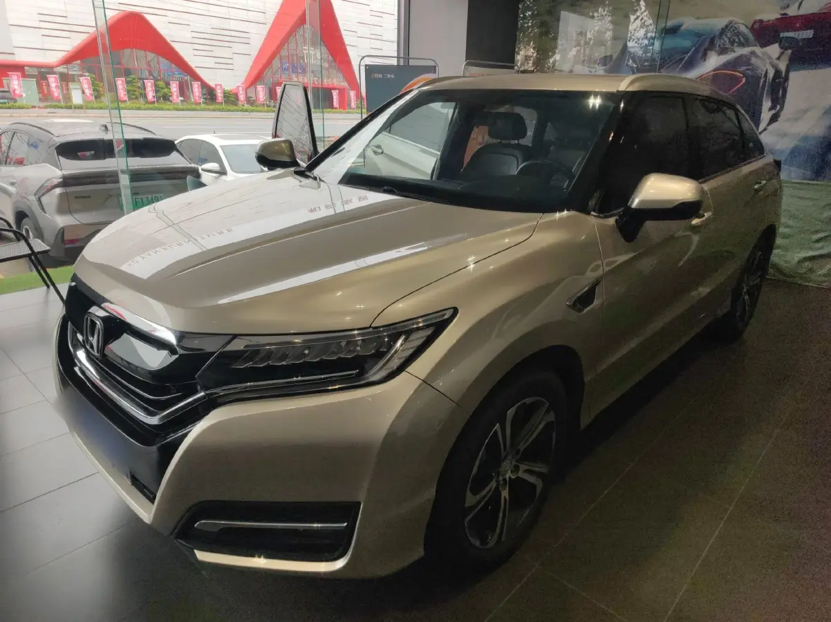 2017 Honda UR-V 2.0T 272HP L4 9AT