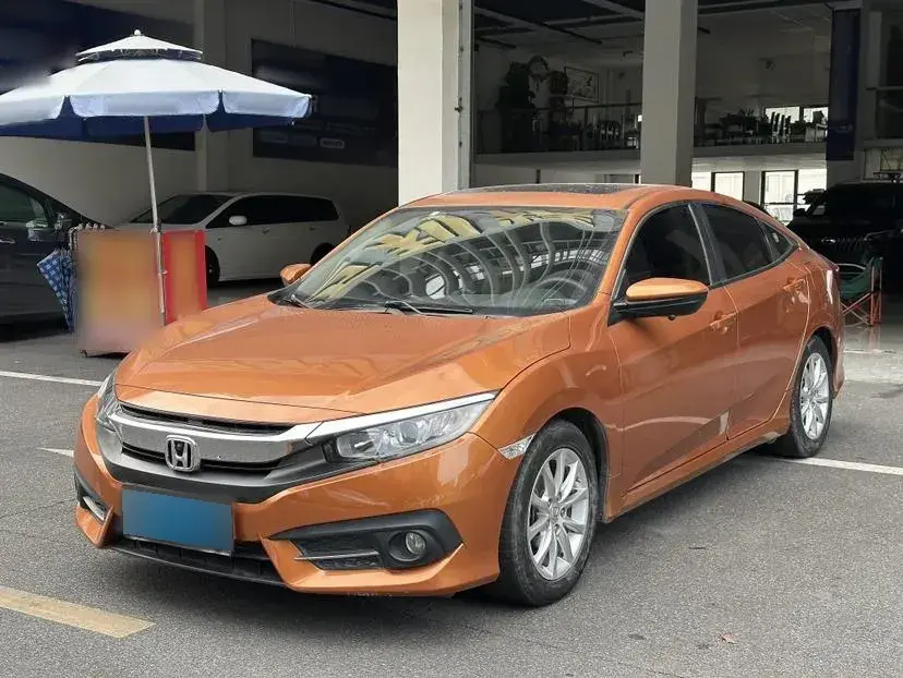 2016 Honda Civic 1.0T 125HP L3 CVT