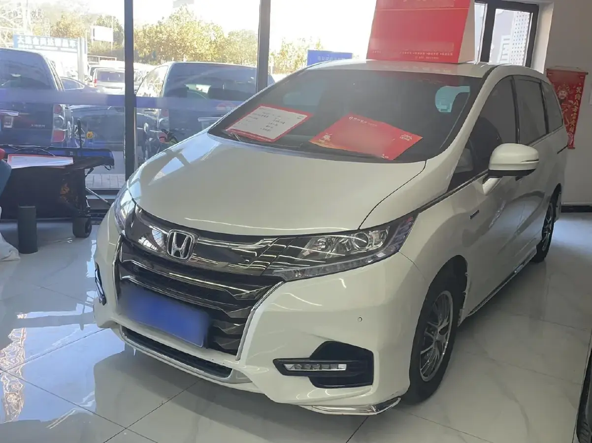 2019 Honda Odyssey 2.0L 146HP L4 E-CVT Hybrid