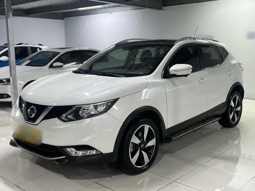 2017 Nissan Qashqai 2.0L 150HP L4 CVT