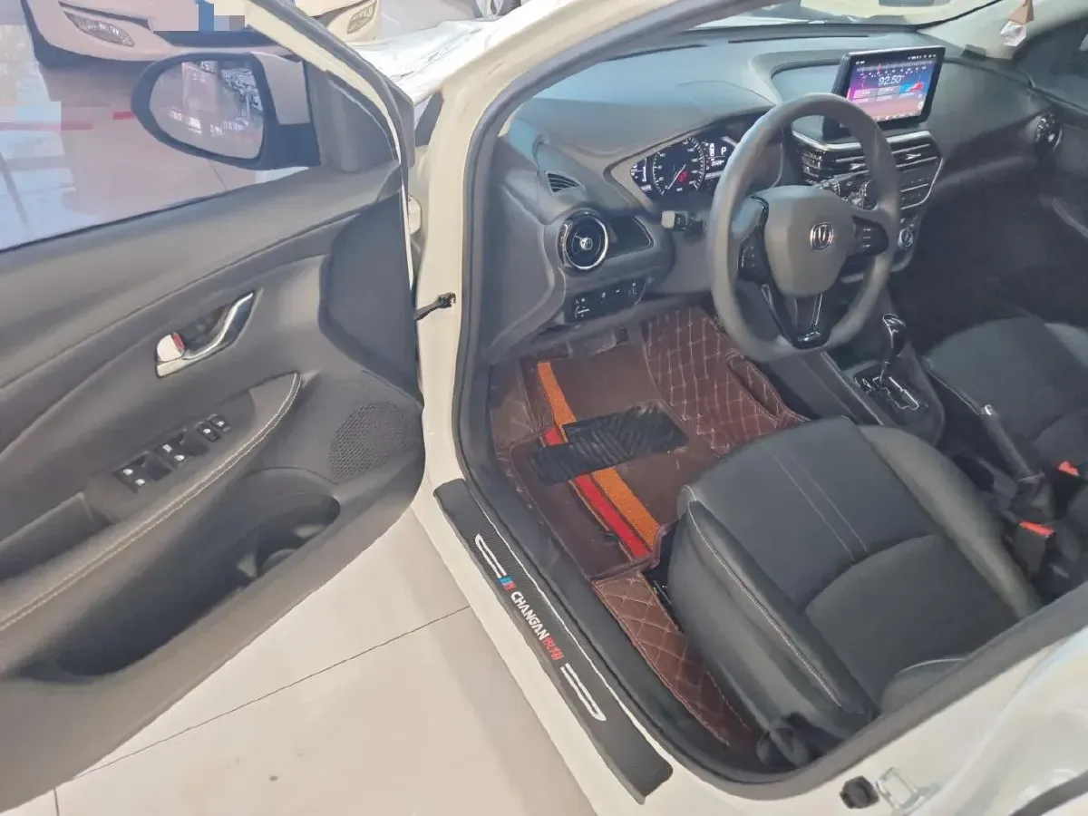 2019 ChangAn Alsvin 1.5L 107HP L4 5DCT,autocango,china used car exporter,china ev exporter,chinese used car exporter,chinese used ev exporter