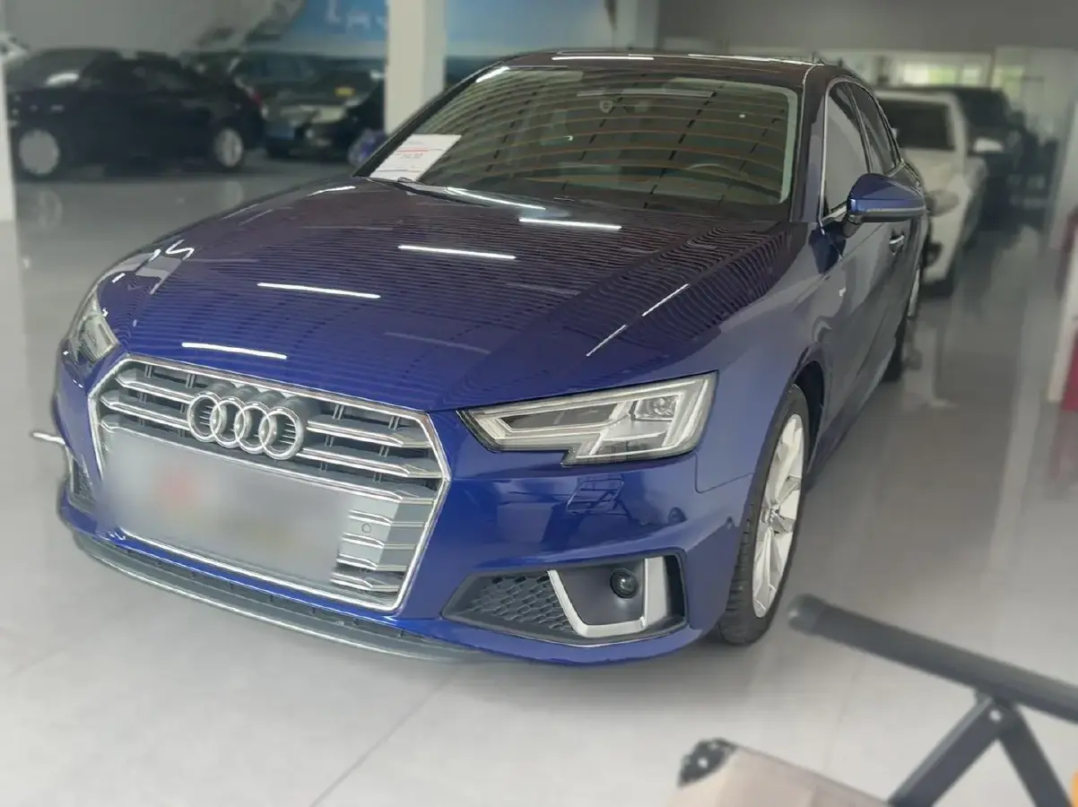 2019 Audi A4L 2.0T 190HP L4 7DCT