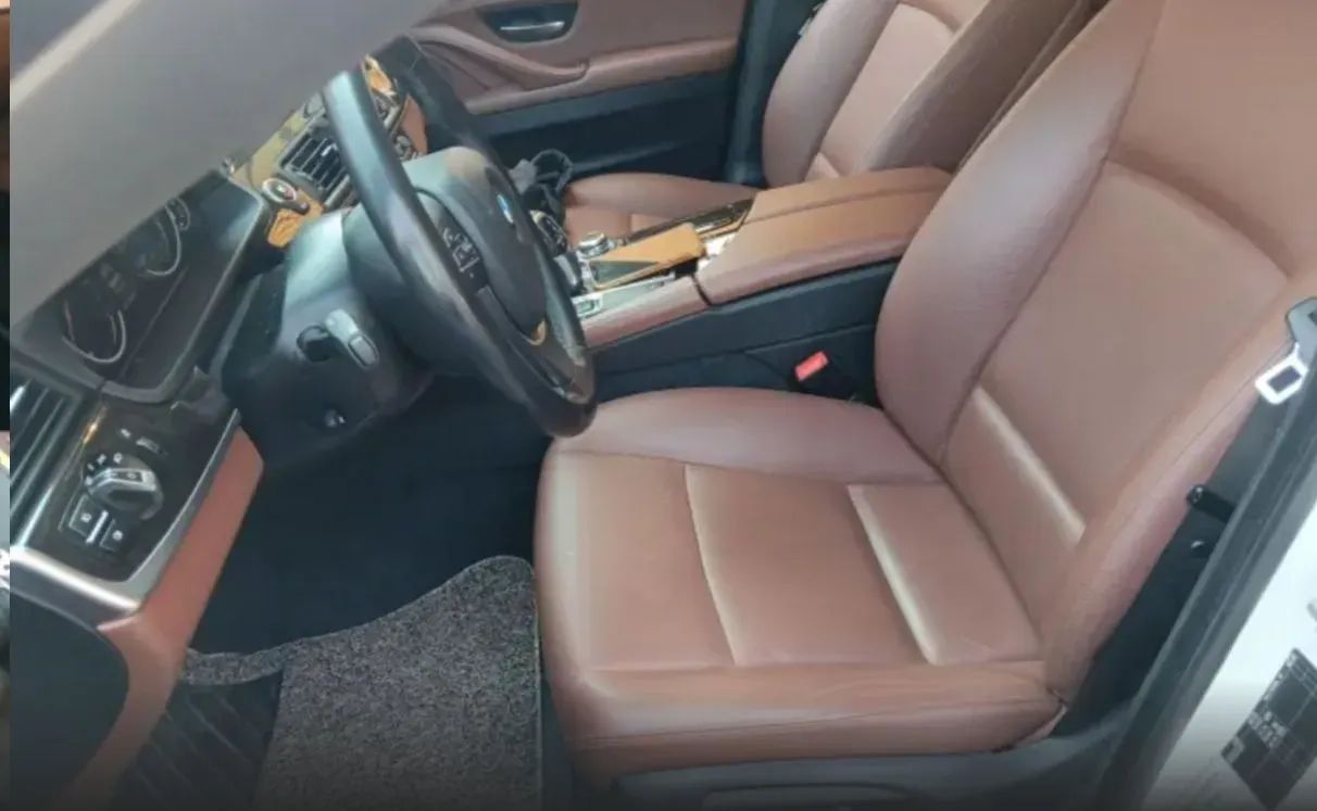 2013 BMW 5 Series 2.0T 218HP L4 8AT,autocango,china used car exporter,china ev exporter,chinese used car exporter,chinese used ev exporter