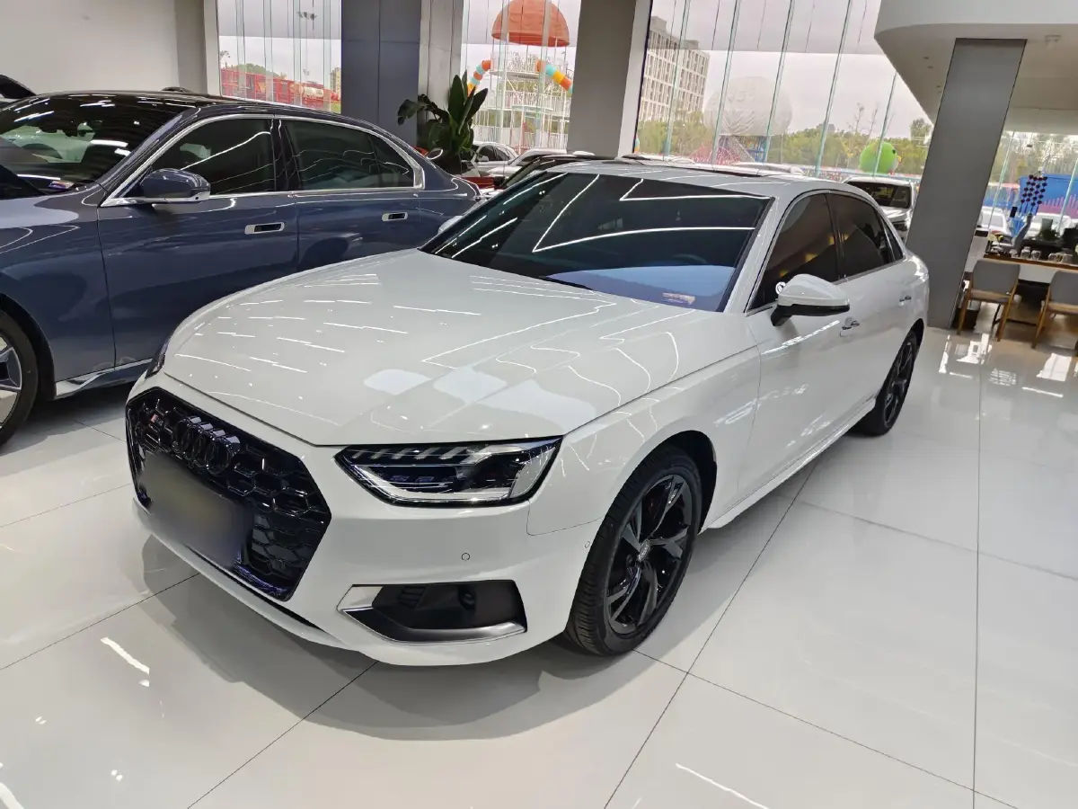 2020 Audi A4L 2.0T 190HP L4 7DCT