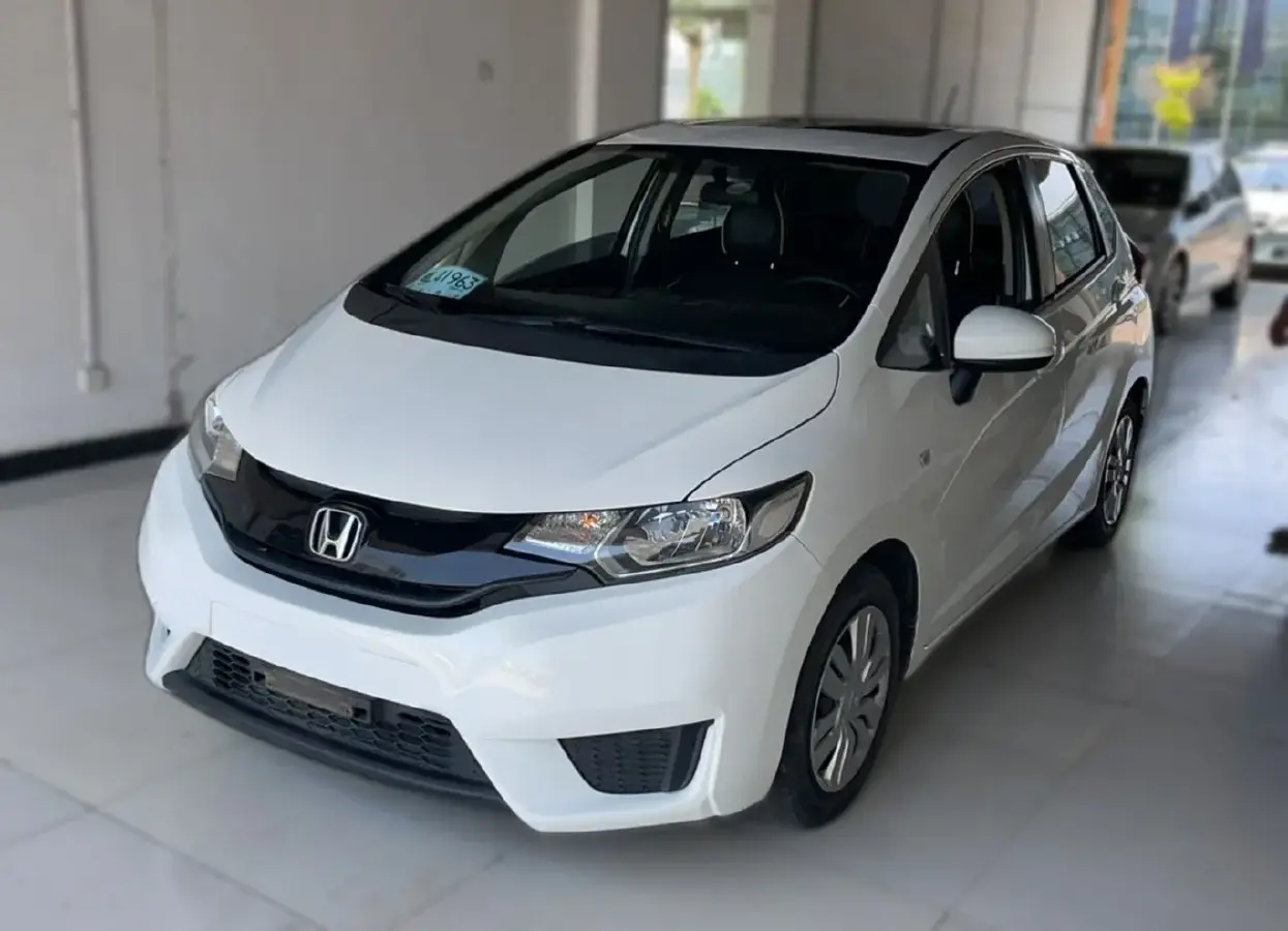 2016 Honda Fit 1.5L 131HP L4 CVT