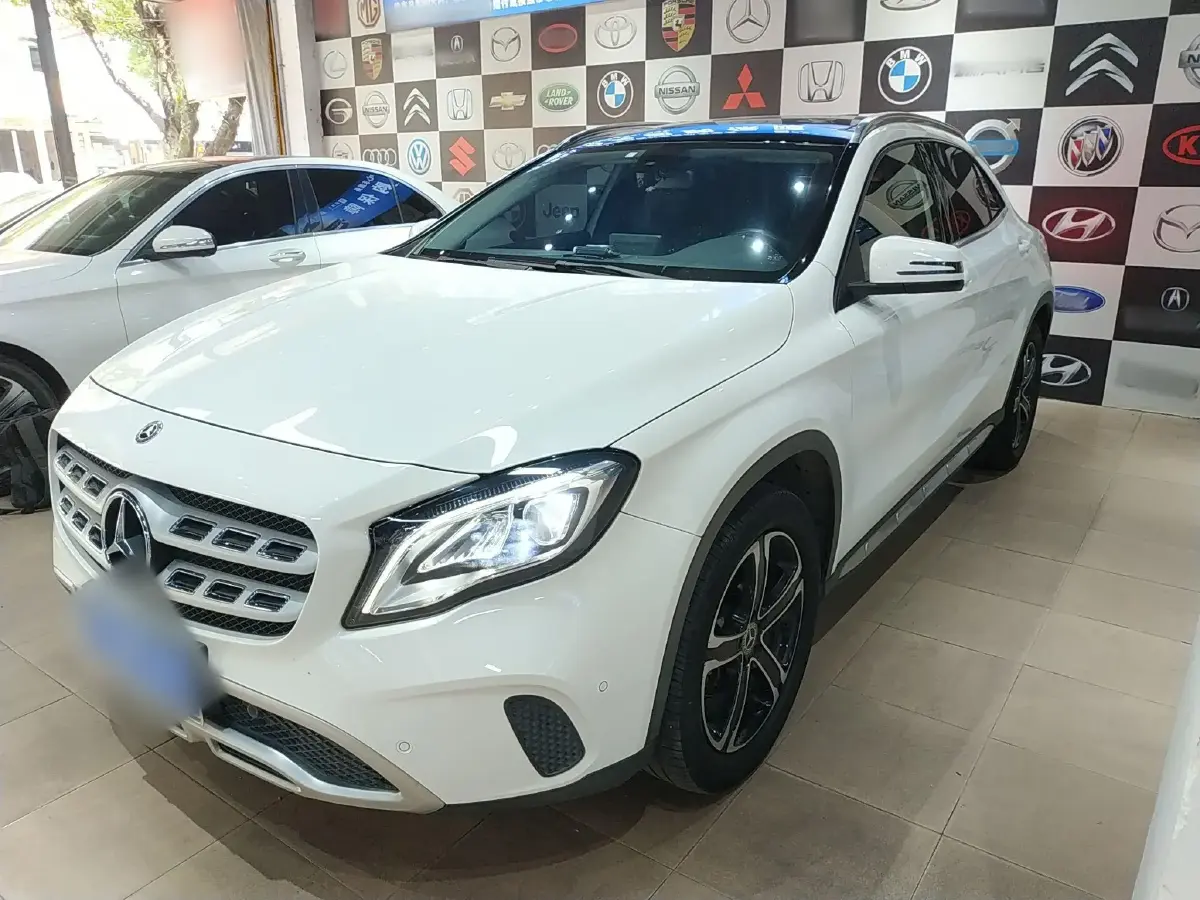 2018 Mercedes-Benz GLA Class 1.6T 156HP L4 7DCT
