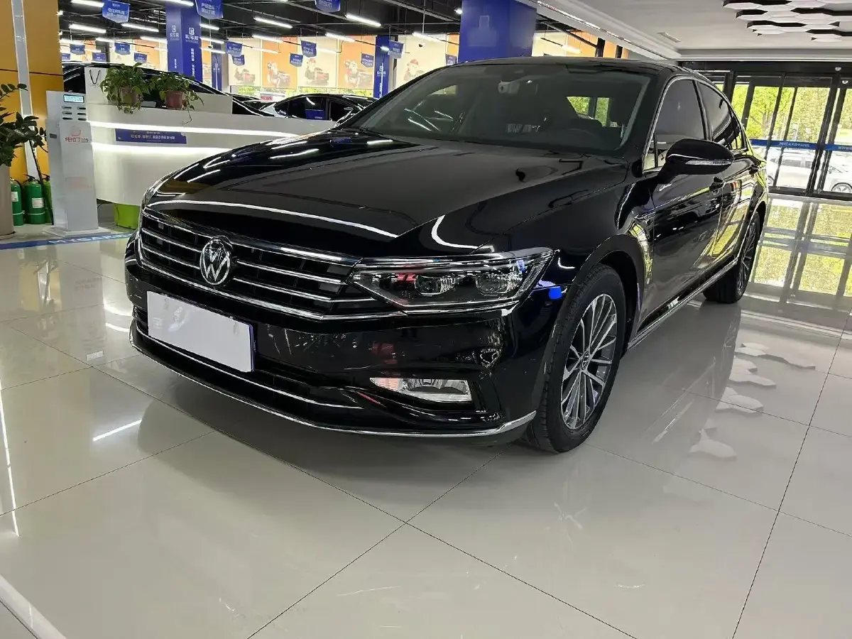 2020 Volkswagen Magotan 2.0T 220HP L4 7DCT