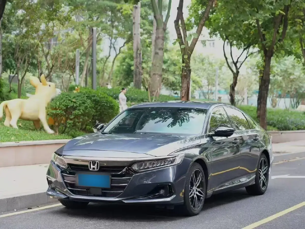 2022 Honda Accord 1.5T 194HP L4 CVT