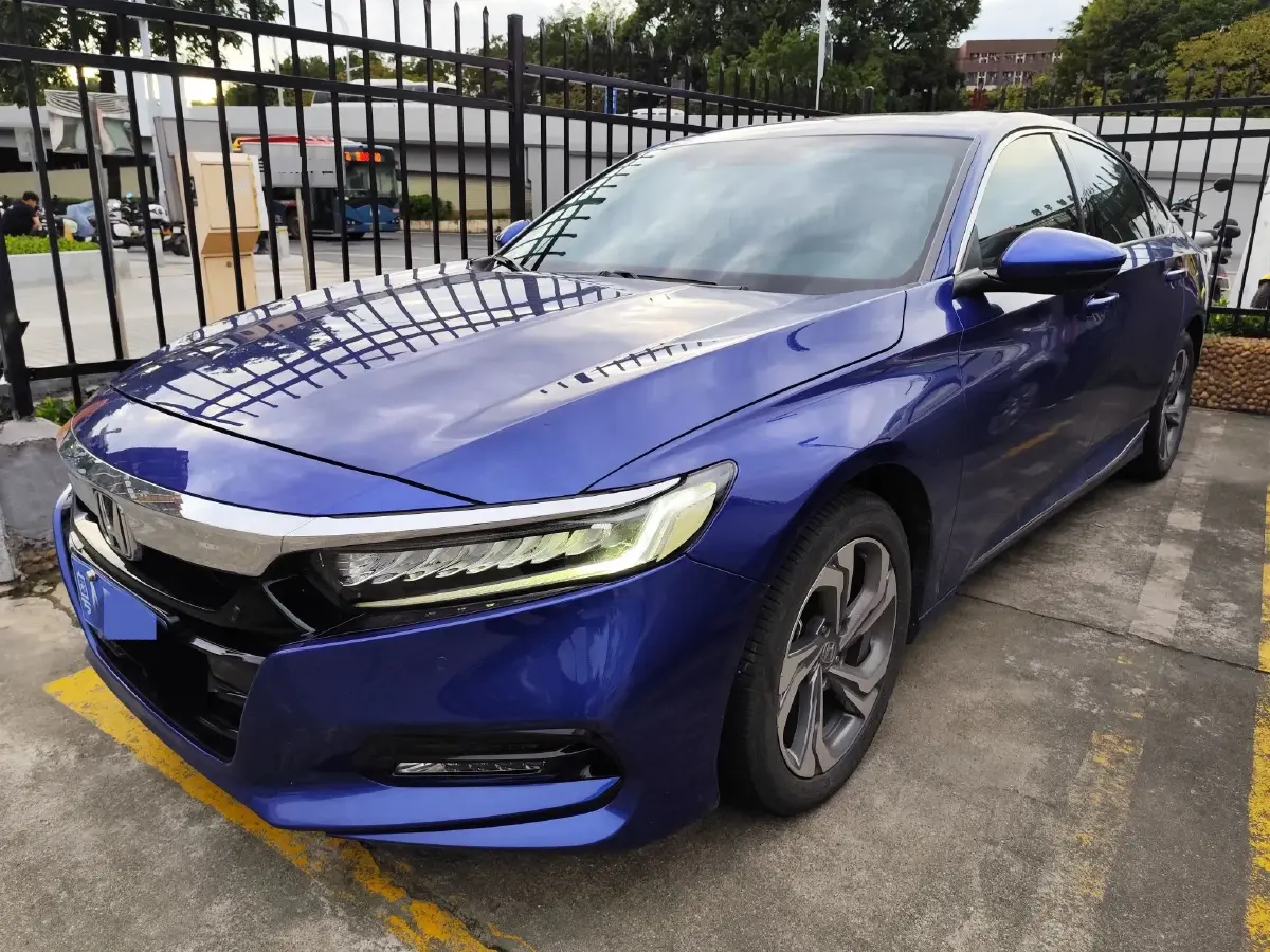 2018 Honda Accord 1.5T 194HP L4 CVT